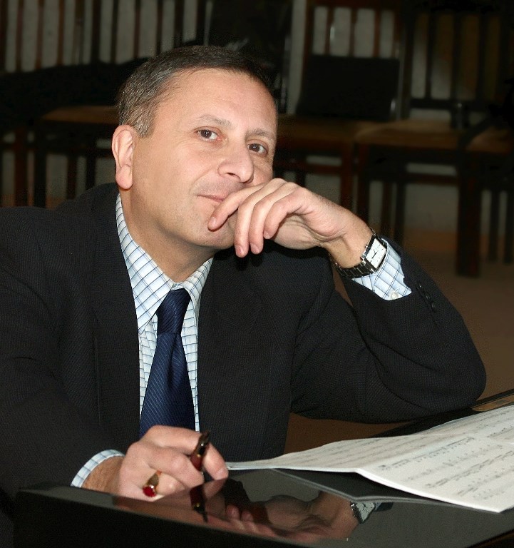 Adjemian, Vartan